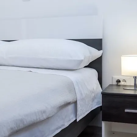 Cara Apartment Kozino